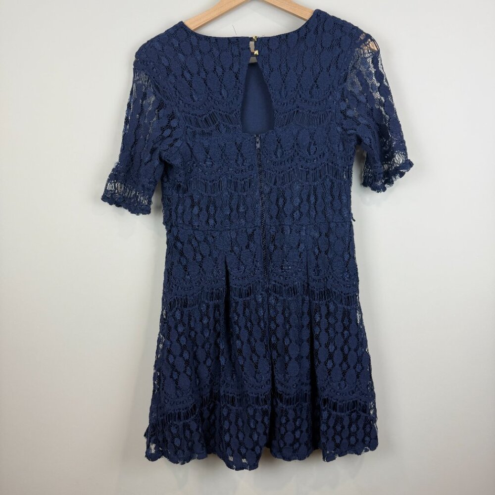 Womens Large Xhilaration Lace Dress in Navy Blue - Picture 4 of 8